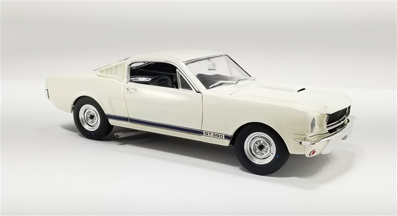 1:18 1965 Shelby GT350-Snake on a Plane