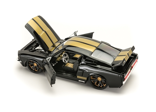 1:24 1967 Ford Shelby GT500 Diecast-Black