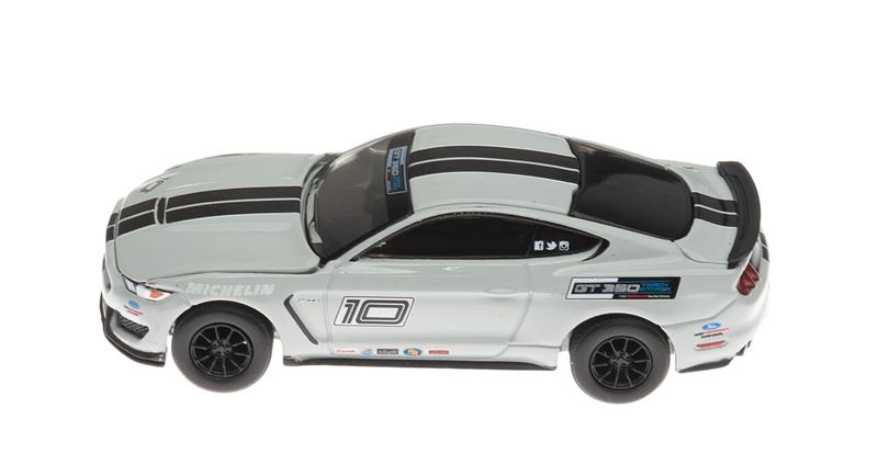 2016 deals mustang diecast