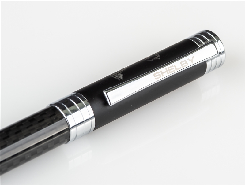 Hand Made Water Buffalo Horn and Carbon Fiber good Wall Street Style Twist Rollerball Pen