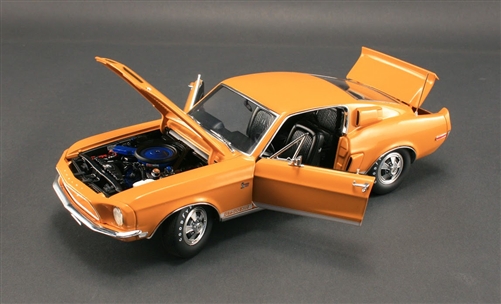 Limited Edition 1:18 1968 Shelby GT500KR